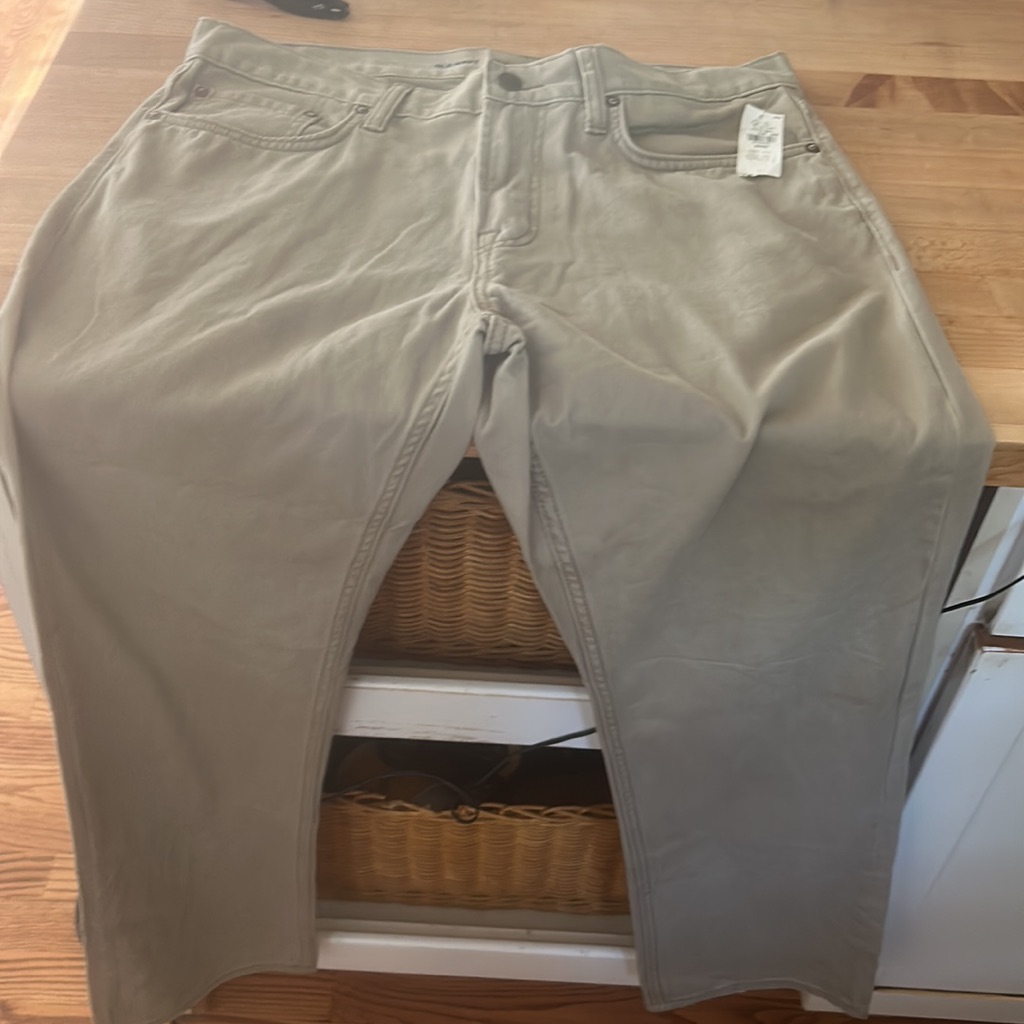 Brand New Pants 33x 32